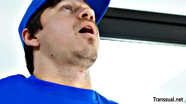 Trans Stepmom fucks Delivery Man's Enormous Cock