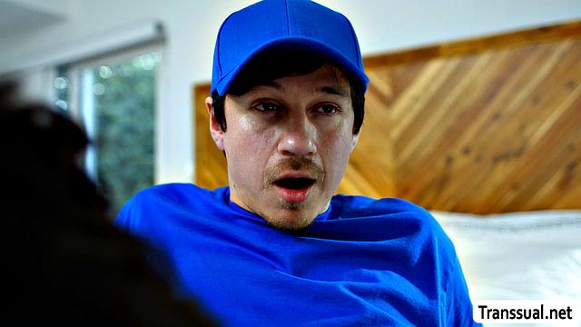 Trans Stepmom fucks Delivery Man's Enormous Cock