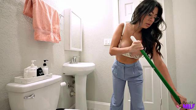 Your Dad's Cock Could Never Do This To Me - S10:E3