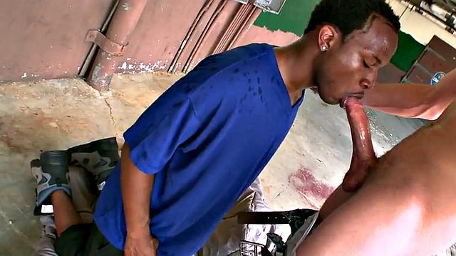 Ebony thug fucked outdoors by white stud in pickup sex for cash