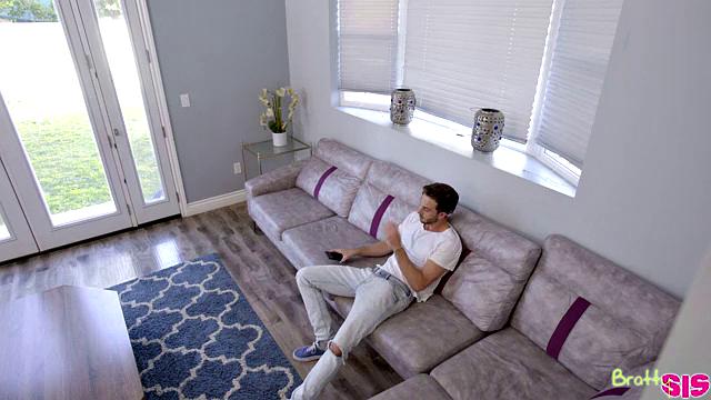 My First Threesome - S9:E7