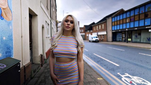 Гина Варни берёт двойной трах, а парни награждают двойным финишем на лице с улыбкой - ну не зря вернулась!