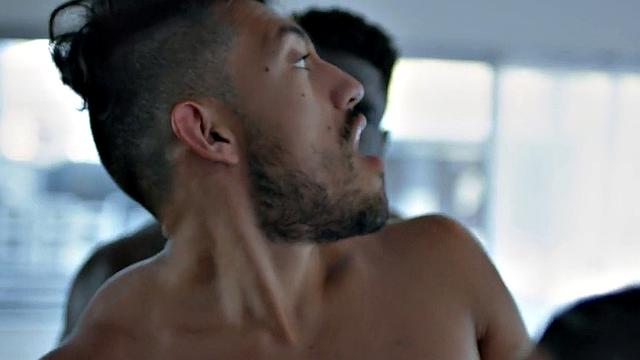 Jock BBC barebacking in 3some at pool with black couple