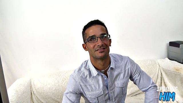 Skinny guy analdrilled hard at casting