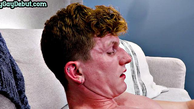 Athletic jock masturbates on solo casting before cumshot