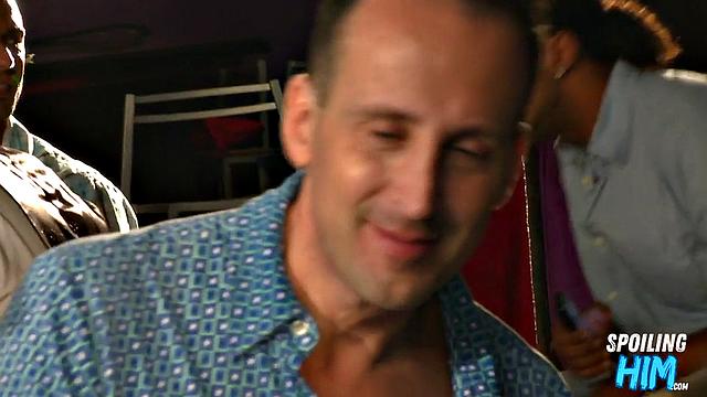 Real stripper party with deepthroating