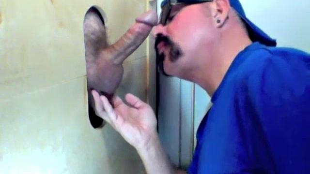 Married Daddy Gets Blown At The Gloryhole
