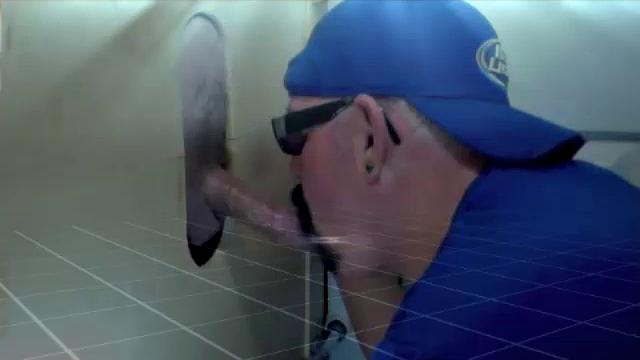 Married Daddy Gets Blown At The Gloryhole
