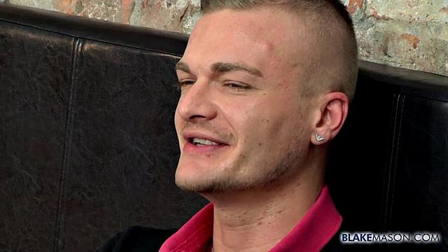 Дрочка с волосатым Люком - Luke Stacks