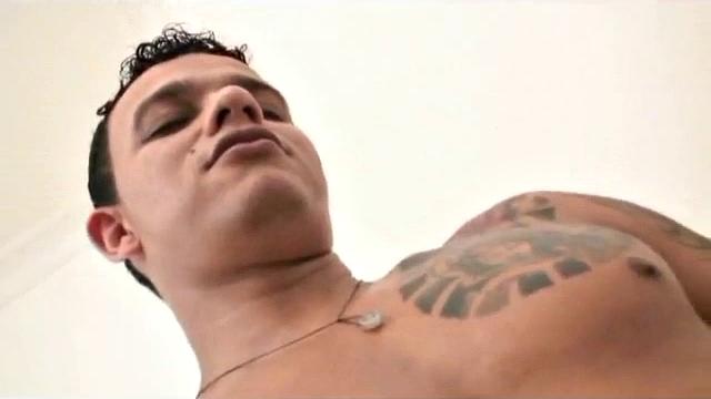 At the beach, Renato Morales films Dennis Torres and Adrian Correra before the good stuff starts.