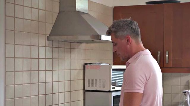 Inked and pierced squirting GF fucked in hostel 3way