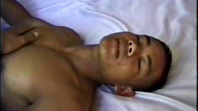 This Asian porn scene opens with two gorgeous Thai boys lying on the bed facing each other and kissing.