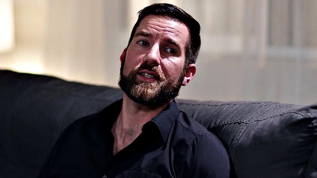 Smalltitted ink lover got analhole spread by her BF