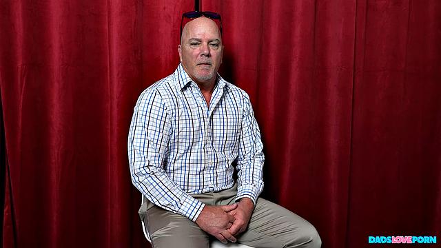 Porno Dads Part 3: Luna Makes Nervous