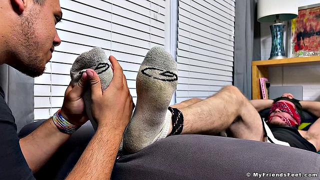 Kevin Caught &amp;amp; Worshiped - Kevin