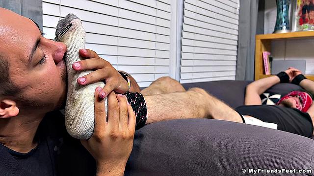 Kevin Caught &amp;amp; Worshiped - Kevin