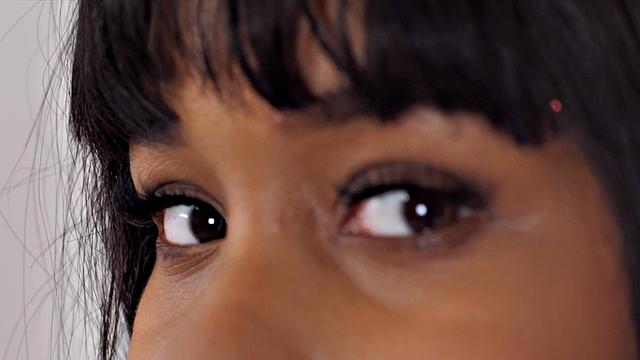 валентинов день: дженна фокс и сония харкурт сходят с ума на члене