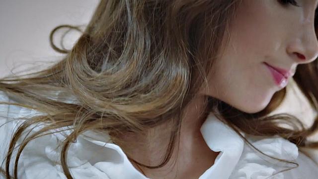 Black nympho fucks female in anal hole in missionary