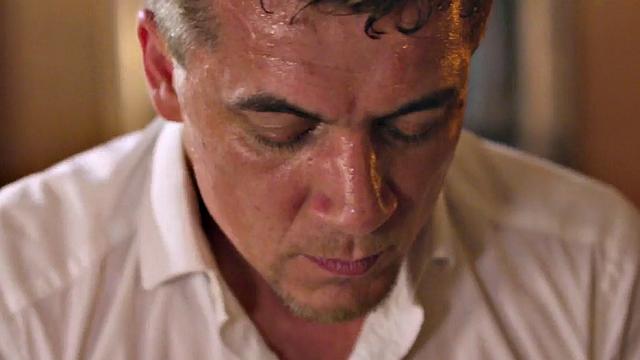 Sensual goddess spreads her pussy for deep fuck