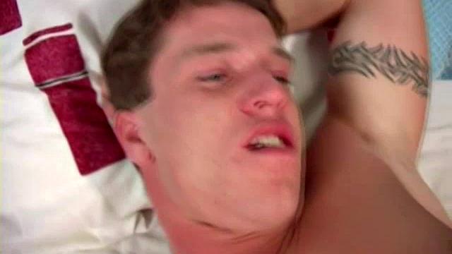 Beefcakes Sucking Each Other