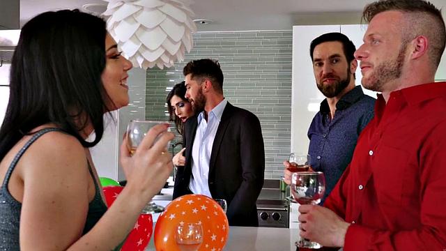 Trans babe secretly tugged at party before riding