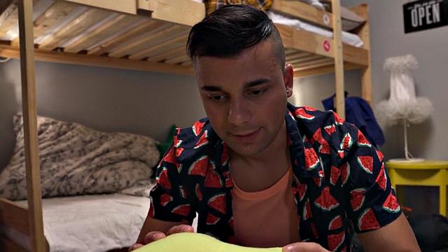 21yo hostel slut pussy drilled by her helping roommate