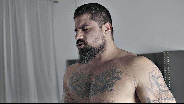 Ryan Bones, Lev Ivankov: Hangover