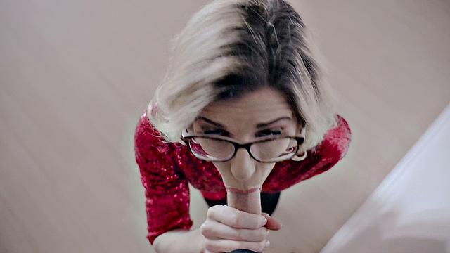 Merry MILFs Christmas