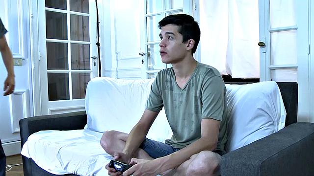 Top gay daddy fucks Latin bottom after playing games