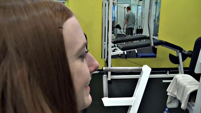 Athletic babe with a big butt gets naughty with a hunter in the gym