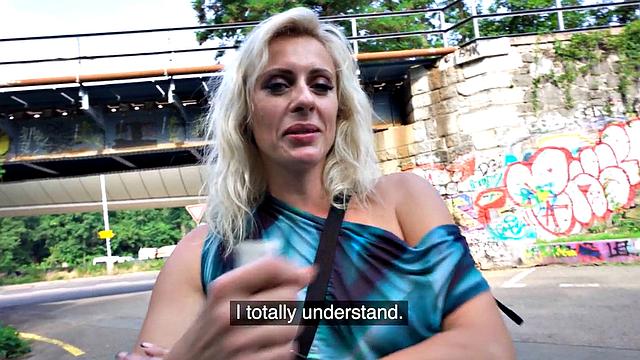 Stunning MILF banged outdoors