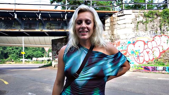 Stunning MILF banged outdoors