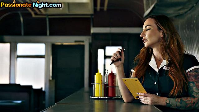 Horny bigass bitch cockriding hard