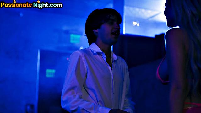 Horny bigass bitch cockriding hard