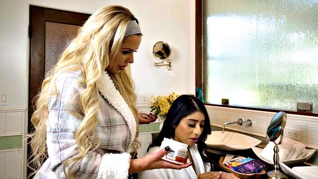 1st time MILF eats BFF pussy in 69 position