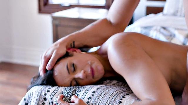 Steamy session with stunning babe who is ready to fuck