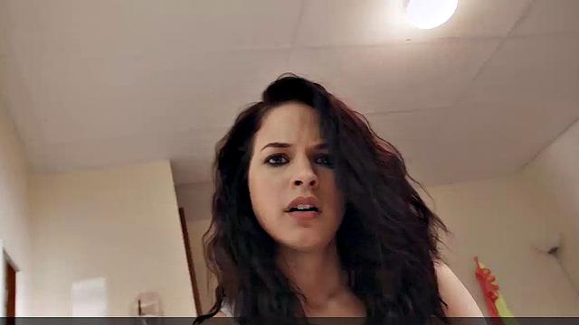 Alexis Knapp scenes