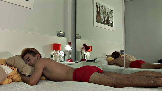 Barebacking DILF fucks Latin twink in homemade anal