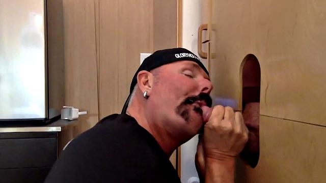 Afternoon Gloryhole Suck and Sex