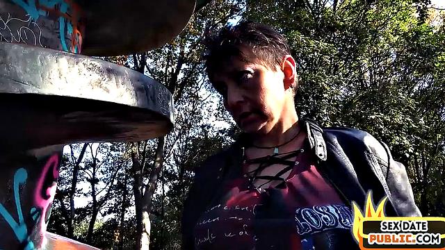 Mature amateur POV fucked outdoor in public sex