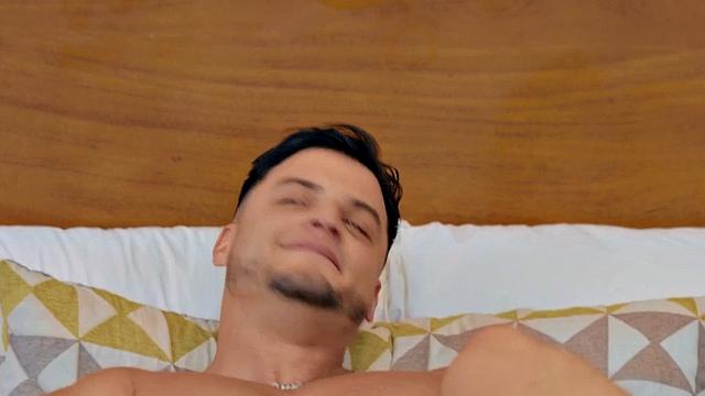 Nympho jock fucks perverted in tight anal hole