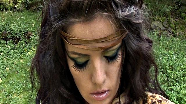 Arianna Sinn: What a Mamazon She Would Have