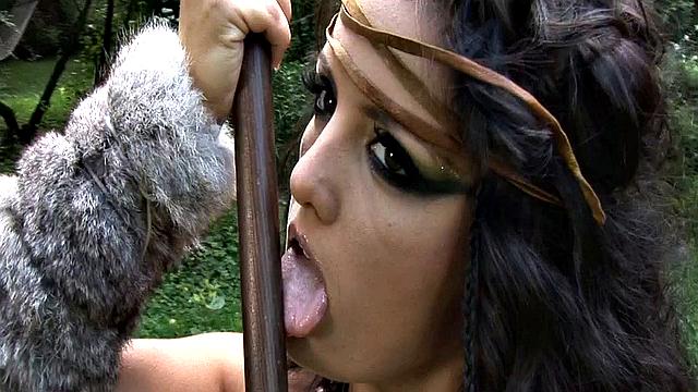 Arianna Sinn: What a Mamazon She Would Have
