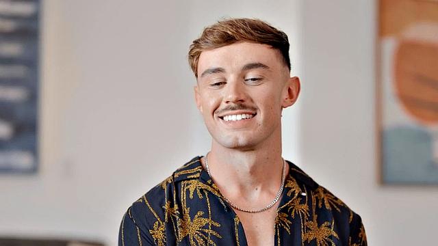 Cumming jock jerks his hard cock after casting