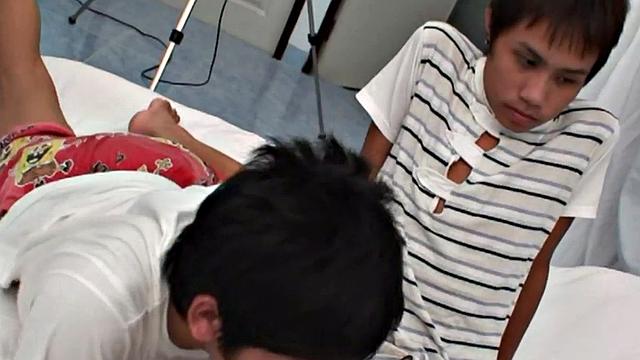 Real amateur twink fucked by his BF after beach day