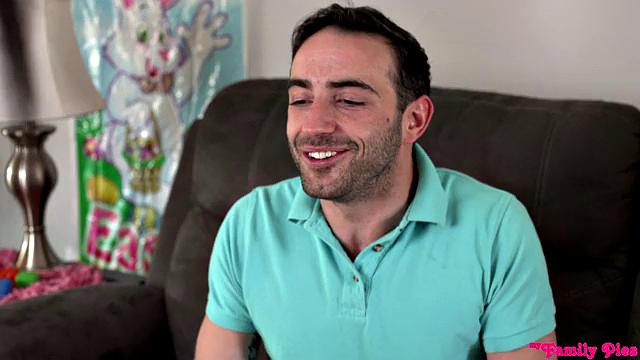 Can I Find All My Step Sisters Eggs - S18:E3