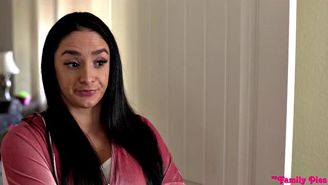 Can I Find All My Step Sisters Eggs - S18:E3