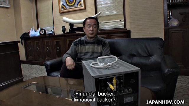 Misaki Aiba расплачивается волосатой киской - бухгалтерия на минималках