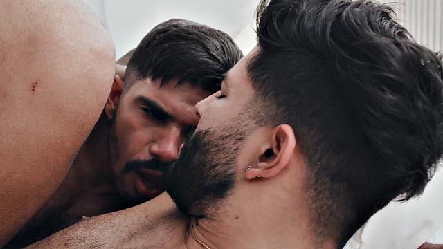 Real Latino jock smashed in 3some