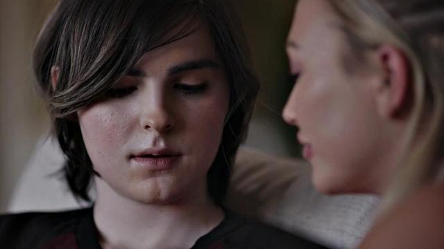 Trans drilling lesbian girlfriend in erotic couple